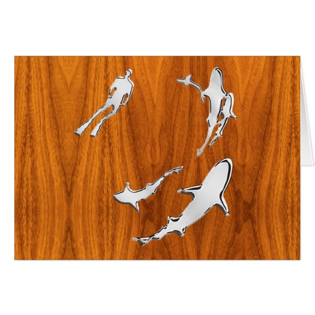 Krom Liknande Dykare med Hajar på Teakfanér Hälsningskort (Framsidan Horizontal)