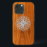 Krom nautisk kompass vid utskrift av toppventil<br><div class="desc">Ett modernt nautiskt silver-krom, som applicque stil på en teak-träskekor för en anpassningsbar telefonväska som alla på eller utanför båten kommer att njuta av. Använda länken "Be den här designern" om du vill kontakta oss med dina speciella designförfrågningar eller om du behöver hjälp med något av dina anpassningsprojektbehov.</div>