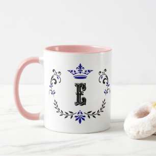 Krona-utandningsmonogram E Mugg