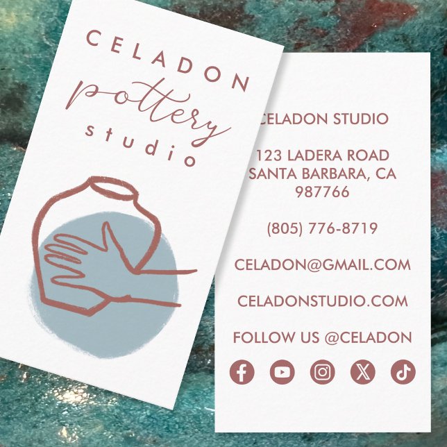KRUKMAKAR STUDIO Eleganta Handritade Ikoner  Visitkort (POTTERY Ceramics Studio Elegant Hand-drawn Social Icons Business Card
)