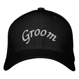 KRW Groom Script Black and White Broderad Keps