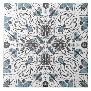 Kryp, svart och blå kakelplatta