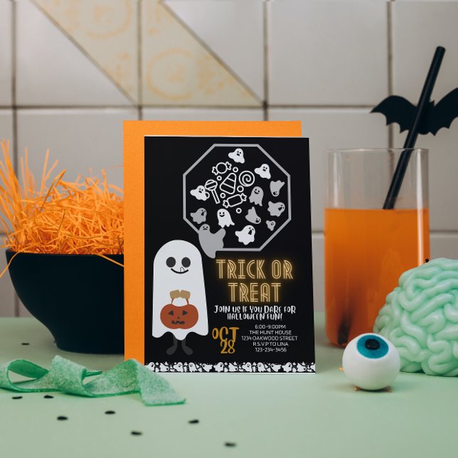 Kryssa eller behandla söt anpassningsbar halloween inbjudningar (Skapare uppladdad)