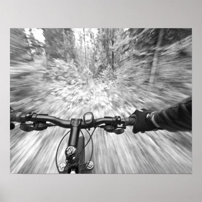 Kryssning av en buff-sektion i singletrack 2 poster (Framsidan)