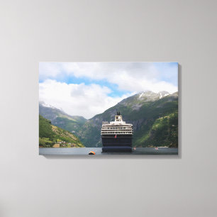 Kryssningfrakt i den Geirangerfjord kanvastrycket Canvastryck