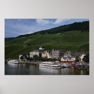 Kryssningsbåt på Mosel River, Bernkastel Kues, Ger Poster