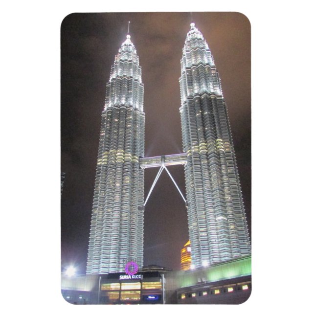 kuala lumpur night torn magnet (Vertikal)