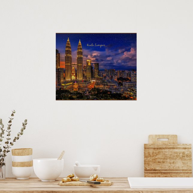 Kuala Lumpur skyline nattetid Poster (Kök)