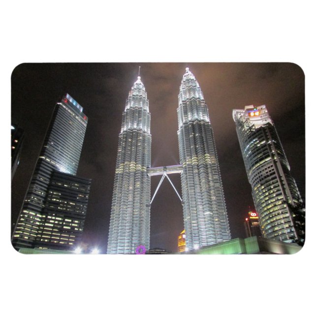 kuala lumpur towurnaten magnet (Horisontell)