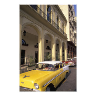 Kuba, Havanna. Färgglada Chevys från 1950-talet Fototryck