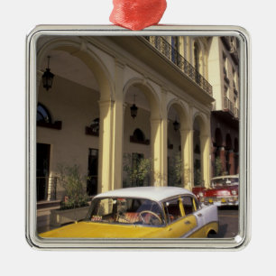 Kuba, Havanna. Färgglada Chevys från 1950-talet Julgransprydnad Metall
