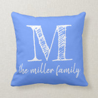 Kudder den beställnings- Monogrammed familjen för