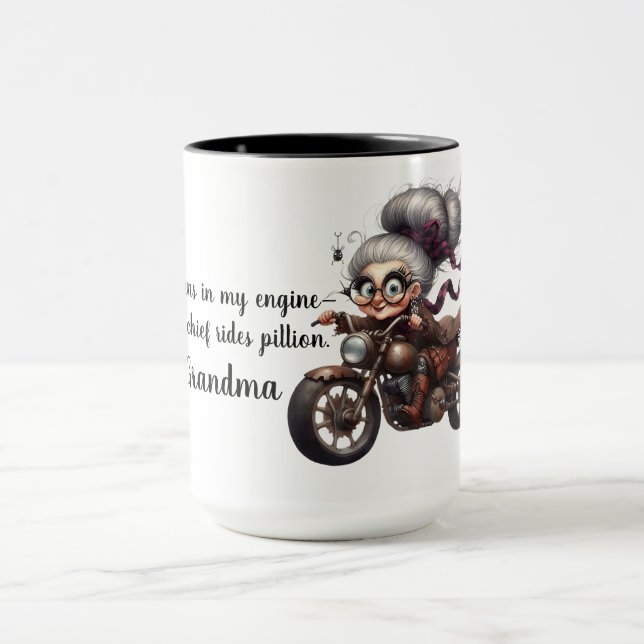 Kugghjul, Ghouls och Granny Glam Mugg (Center)
