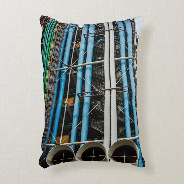 Kulöra pipelines på facaden av en byggnad prydnadskudde (Framsidan(Vertikal))