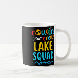 Kumsin Crew Sjö Squad 2025 Sommarvaccinationsfamil Kaffemugg