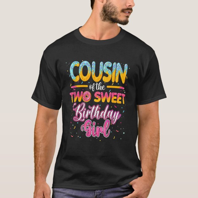 Kumsin till de två söta födelsedagsflickorna Donut T Shirt (Framsida)