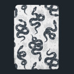 Kundalini - Mystic Cosmic Serpents iPad Mini Skydd<br><div class="desc">Ett djärvt,  svart och vitt mönster med roliga ormar som är adsorberade med stjärnor,  måne och konstellationer,  perfekt för ett edgy och mystiskt telefonfodral.</div>