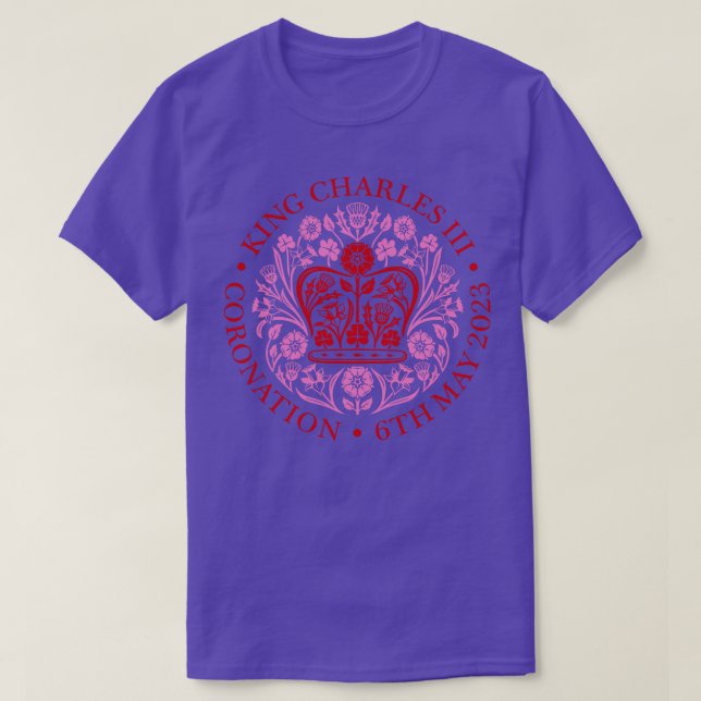 KUNG CHARLES III CORONATION ROSA T SHIRT (Design framsida)