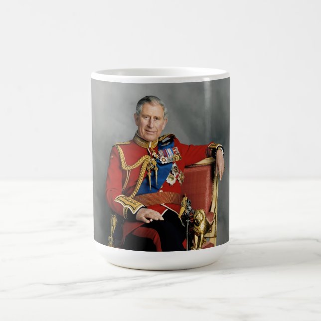 Kung Charles III Kaffemugg (Center)