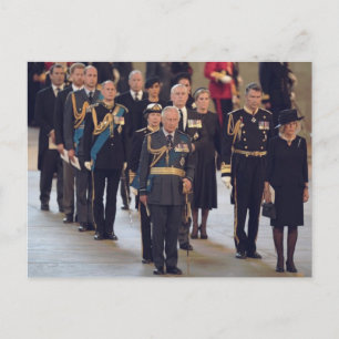 Kung Charles III royalets begravningsprocess i fam Vykort