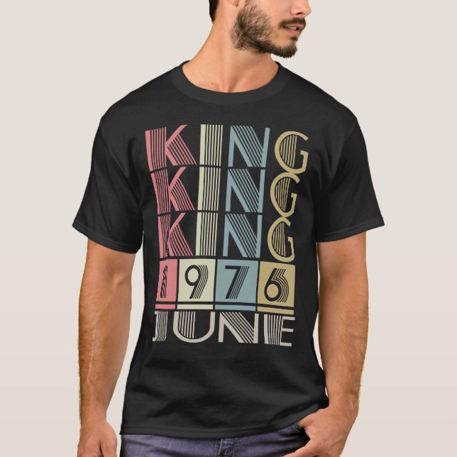 Kung, född i JUNI 1976 T Shirt (Framsida)
