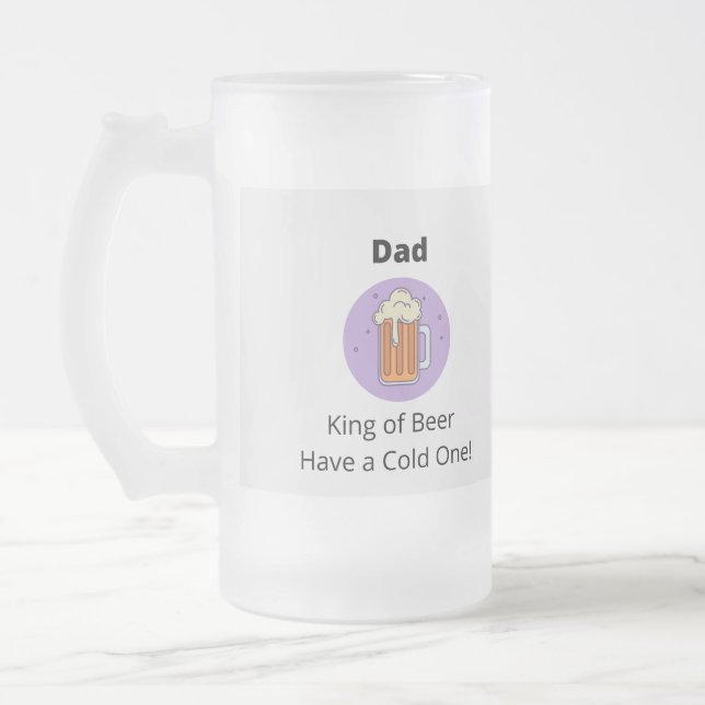 Kung, ha ett Kall tryckt på en  Frostat Ölglas (Vänster)