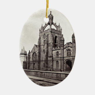 Kung högskola - den Aberdeen universiteten - Julgransprydnad Keramik