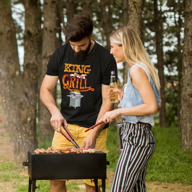 Kung i Grill Graphic T Shirt (Skapare uppladdad)