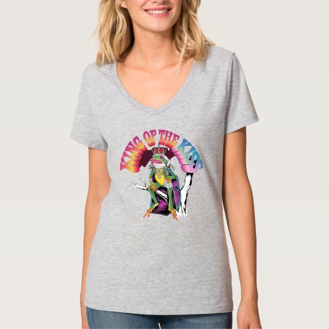 Kung i Kiss: Fotorealistiska Träd Frog Art & T Shirt (Framsida)