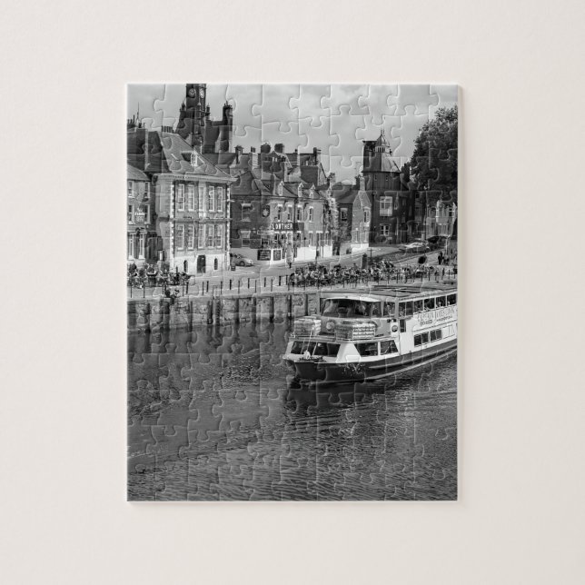 Kungar Staithe i staden av York. Pussel (Vertikal)