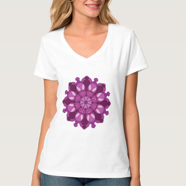 Kunglig Lila Blomma Mandala T Shirt (Framsida)