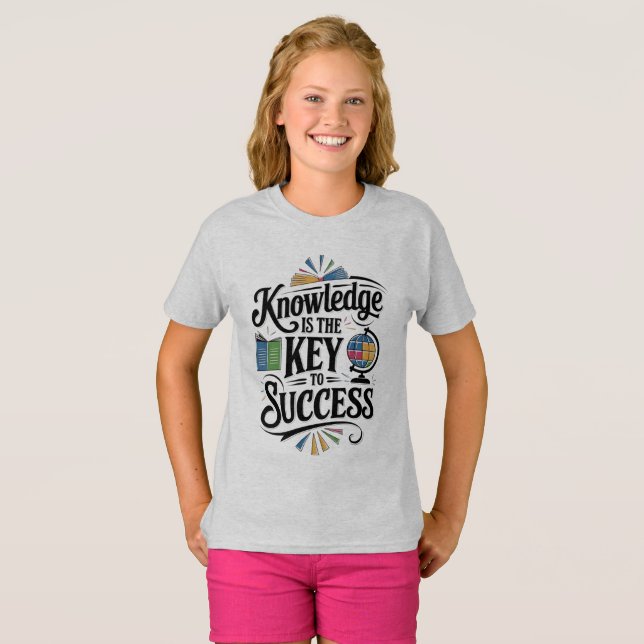 Kunskap är Nyckel för framgång T Shirt (Hel framsida)