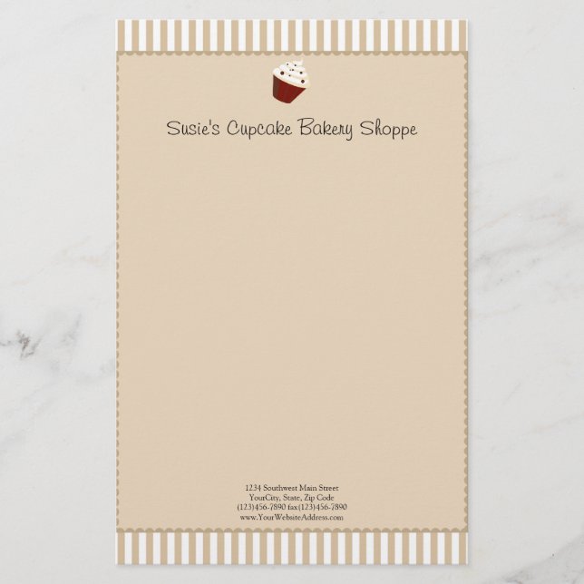 Kupaka med Soft Mocha Rand Brevpapper (Framsida)