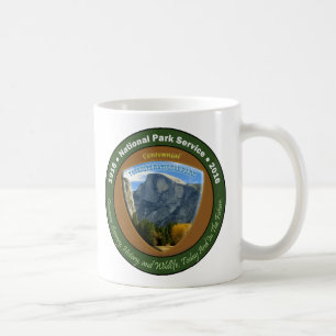 Kupol för hundraårs- mugg för nationalpark halv