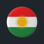 kurdistan knapp<br><div class="desc">Flagga Kurdistan. Kurdistans Flagga (kurdisk: Alay Kurdistan kallade även Alaya Rengîn "The Colorful Flagga") dök först upp under den kurdiska självständigheten i republiken Mahabad. Den används för närvarande som flagga för officiell i den autonoma regionen Kurdistan i Irak, som kontrolleras av Kurdistans regionala regering. Flagga är förbjudet i Turkiet, Iran...</div>