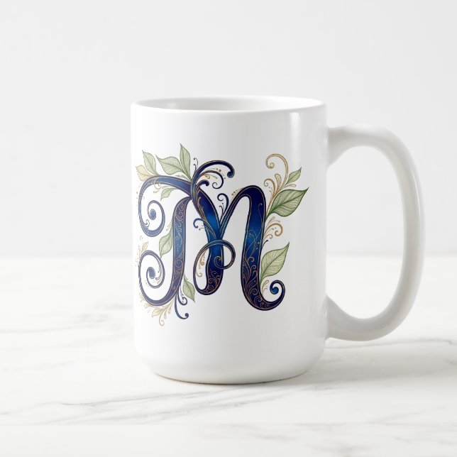 Kursiv M – Elegant Blått & Guld Monogram Kaffemugg (Höger)