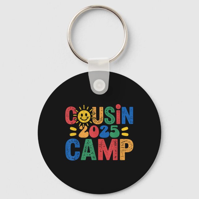 Kusincamp 2025 Camping Campfire Sommarlov  Nyckelring (Framsida)
