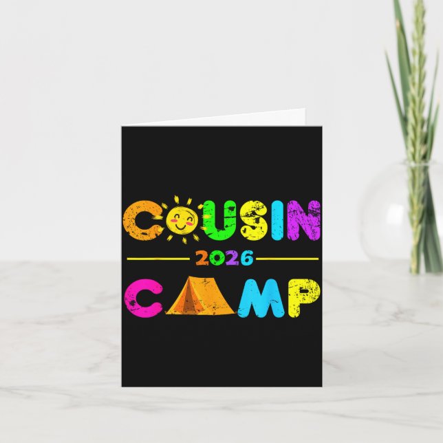 Kusincamp 2026 camping lägereld sommarlov kort (Framsida)