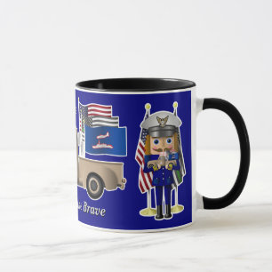 Kusten Guard Nutcracker med liten militär Lastbil Mugg