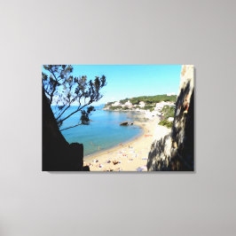 Kusten med strand och hotell. Digital konst, smärt Canvastryck