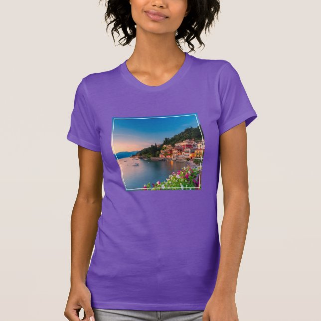 Kusten | Varenna, Lombardiet, Italien T Shirt (Framsida)