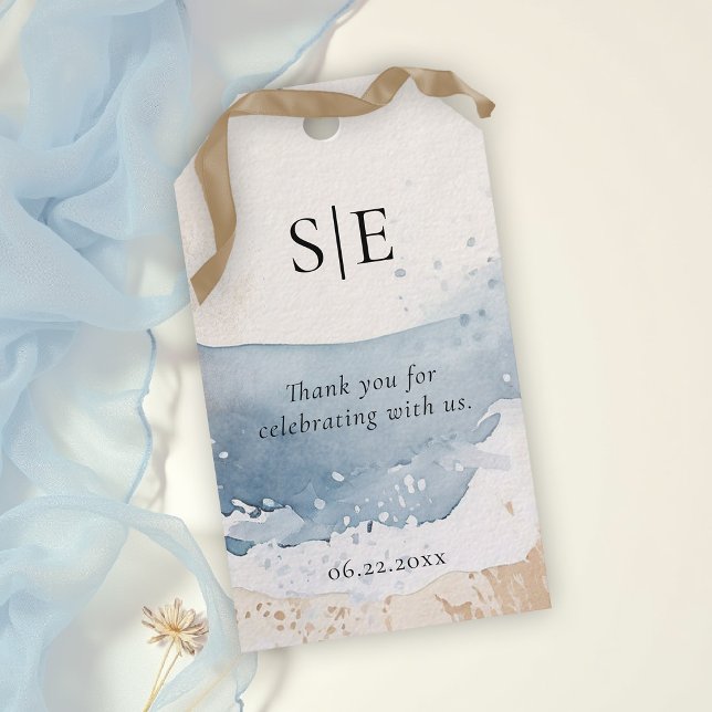 Kustnära blå oceanstrand våg sand elegant bröllop presentetikett (coastal wedding stationery suite personalized gift tag elegant blue beige sand water ocean boat )