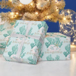 Kustnära havs och Hälsning Turquise Glitter Presentpapper<br><div class="desc">Kustnära eller strandmanövrerad julrulle med papper julhelg med turkos faux koral, sanddollar och faux guld glitter starfish med faux guld glitter SEAS & HÄLSNING typography design och valfri glitter text. ASSISTANS: Om du vill ha hjälp med designändringar eller anpassning, ändra storlek på färg, flytta designen till en annan produkt eller...</div>