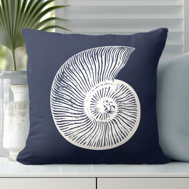 Kustnära Snäckan Blå vit Kudde (Discover Gorgeous Coastal Throw Pillows by Totally Coast.)