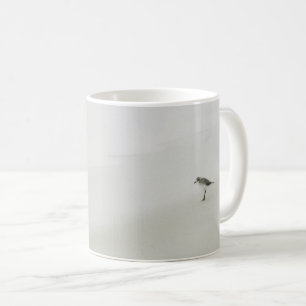 Kustsandpiper på stranden kaffemugg