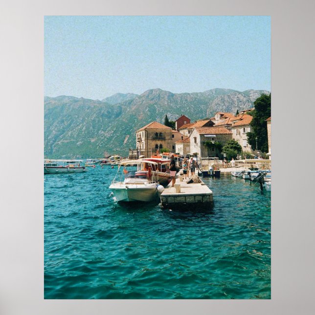 Kuststaden Perast, Montenegro Poster (Framsidan)