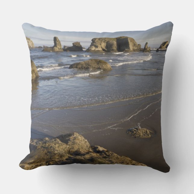 Kustvyer, Bandon, Oregon Kudde (Framsida)