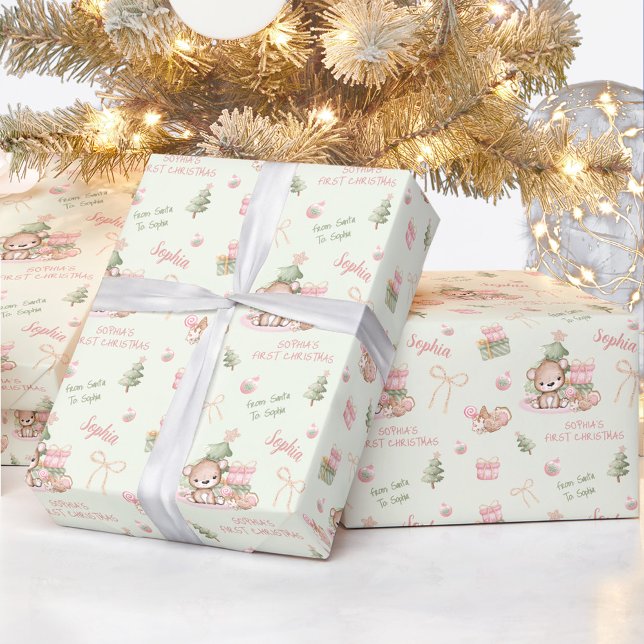 Kute Bear Flicka Rosa Grönt Namn Presentpapper (Cute Bear Baby Girl Pink Green Name Text Christmas Wrapping Paper)