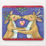 Kute Julren, Romantic Kiss w Mistletoe Musmatta<br><div class="desc">Vintage illustration God jul med en kärlek och romantik-utformning med två snygga renkyssar under mistletoe. Ett hjärta är mellan dem. En rolig,  fånig och romantisk tecknad för djur älskare.</div>
