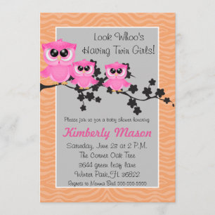 Kute Rosa Twin Girl Uggla Baby Shower-inbjudan för Inbjudningar